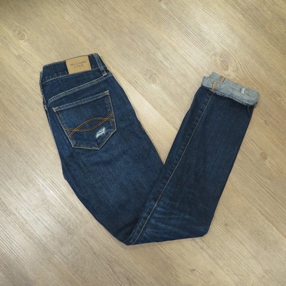 Abercromie and Fitch Skinny Jeans Distressed - Picture 1 of 14